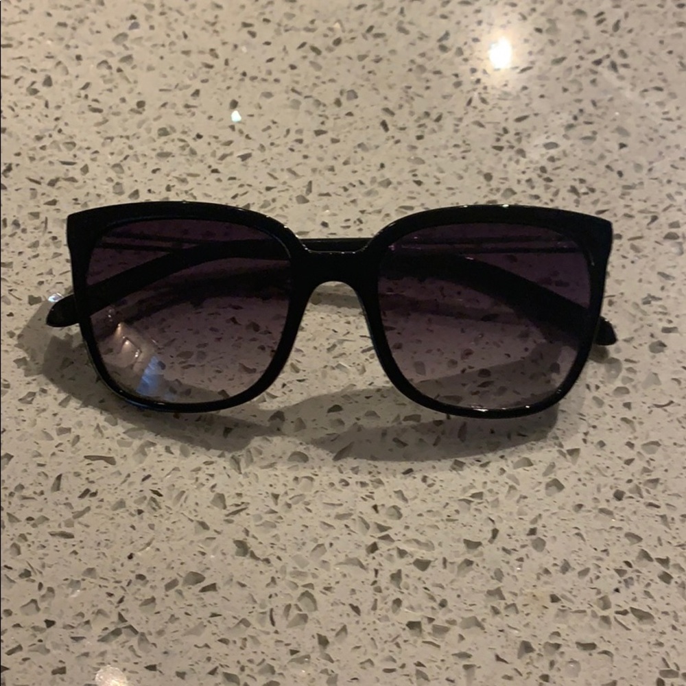 Black sunglasses